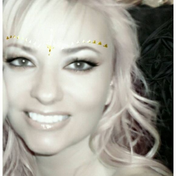 Meet your Posher, Tarrah - Picture 1 of 1